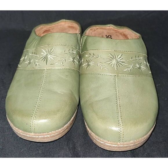 WOMEN'S SOFTWALK AURORA 3.0 CLOGS Olive Green Size Women’s 8.5 - Picture 2 of 7